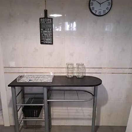 Casa ' Izzy ' * Εστεπόνα
